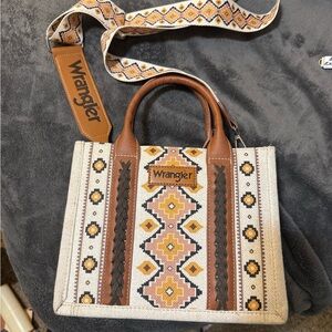 Wrangler Tan and Cream Geometric Tote